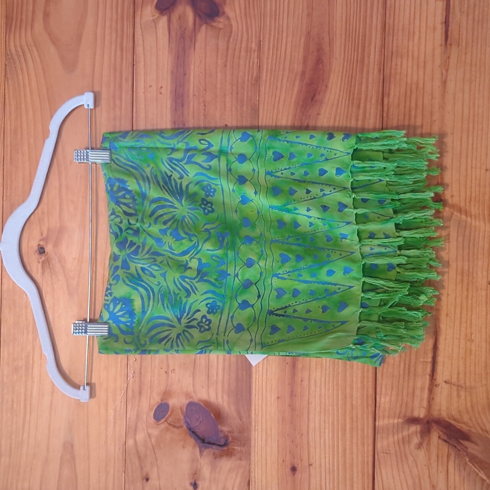 Ten Thousand Villages NWT Made In Bali Sari Shawl Throw Wrap Green